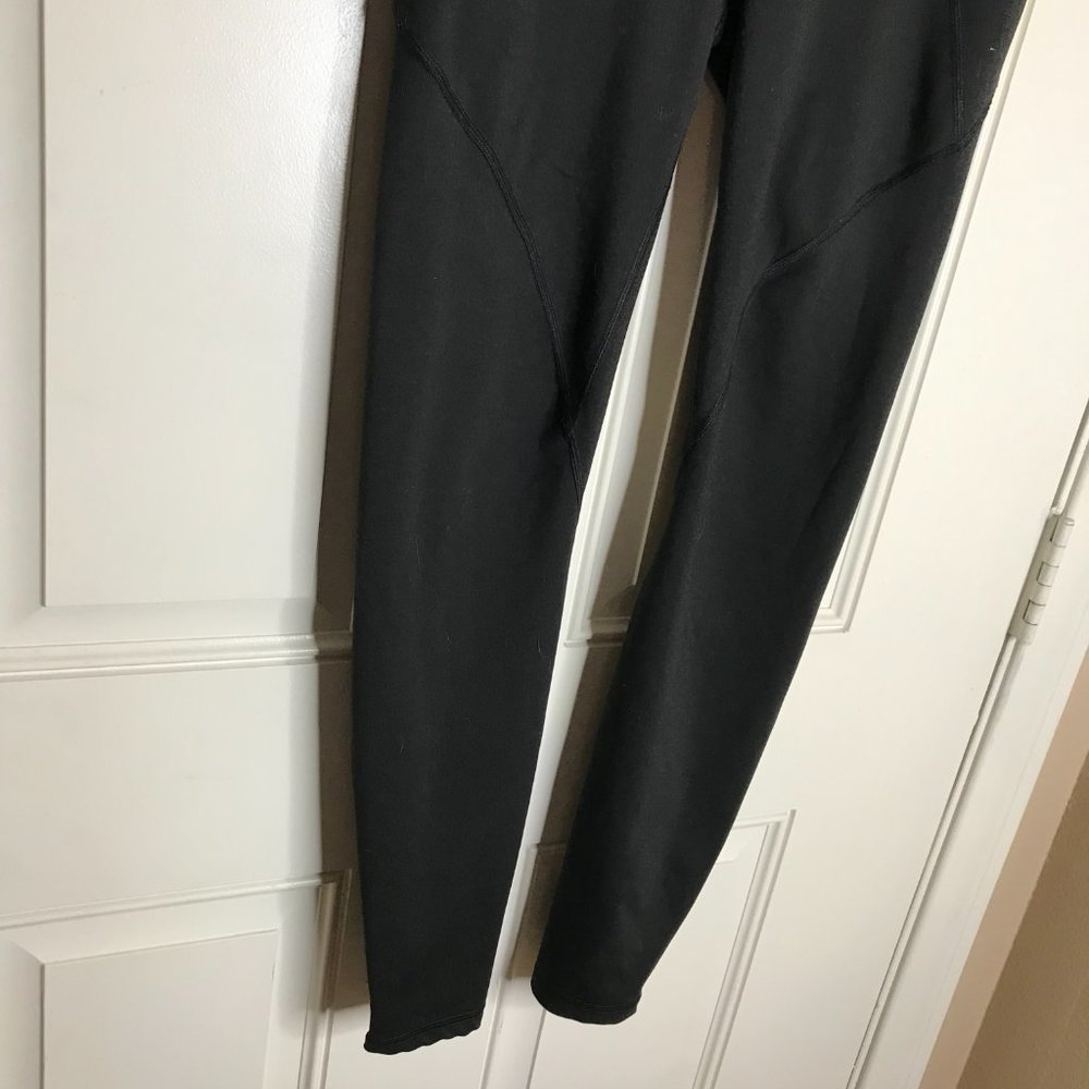 Patagonia Women's Leggings Pants Black ~ Size S - Picture 3 of 6
